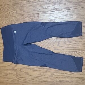 Roxy Capri Leggings SZ M